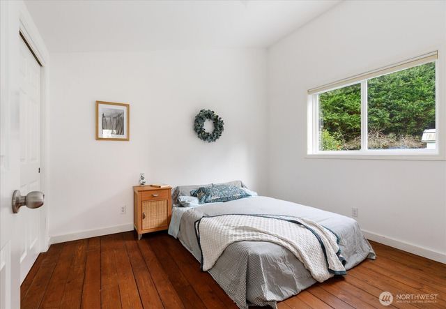 651 Long Ears Way, Coupeville, WA 98239