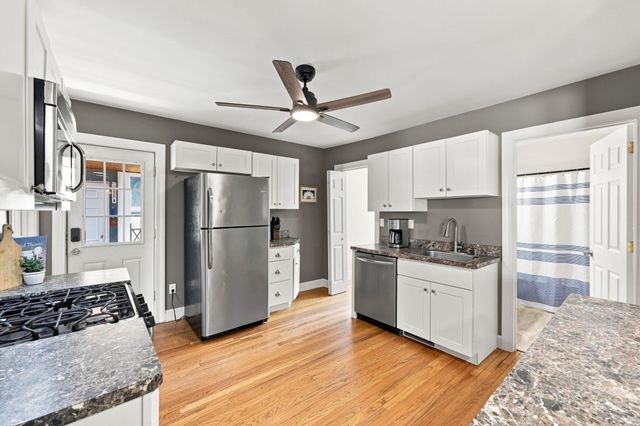 37 Kensington St, Agawam, MA 01030