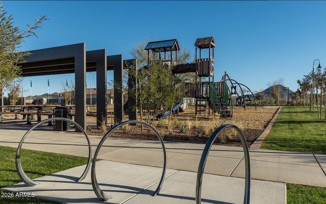 1965 W HIDE Trail, Phoenix, AZ 85085