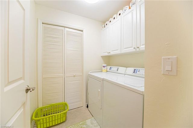 7401 Bella Lago DR 522, Fort Myers Beach, FL 33931