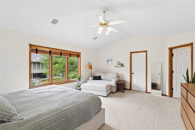 3011 Rhett Circle, Des Moines, IA 50321