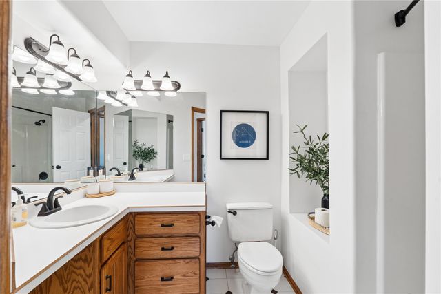 3011 Rhett Circle, Des Moines, IA 50321