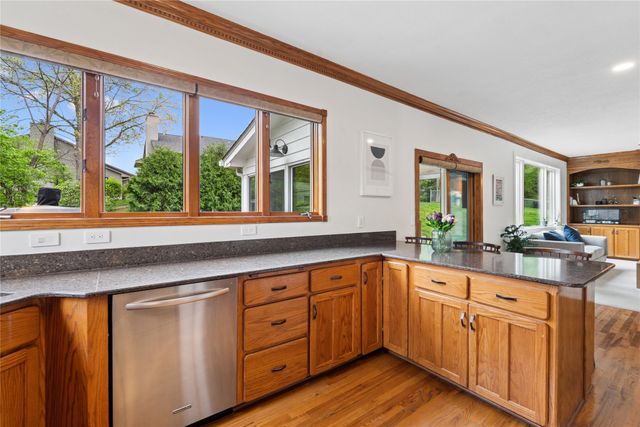3011 Rhett Circle, Des Moines, IA 50321