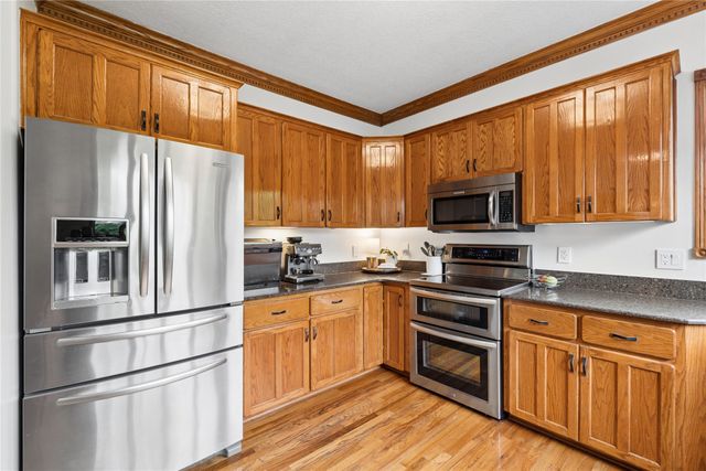 3011 Rhett Circle, Des Moines, IA 50321