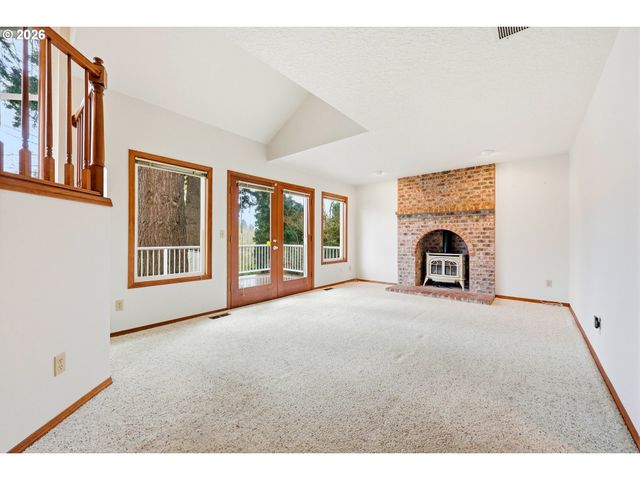 1326 Se LINDEN Ct, Gresham, OR 97080