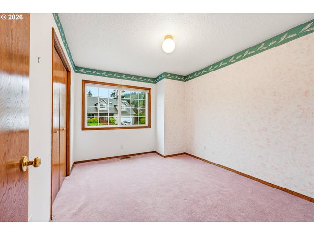 1326 Se LINDEN Ct, Gresham, OR 97080