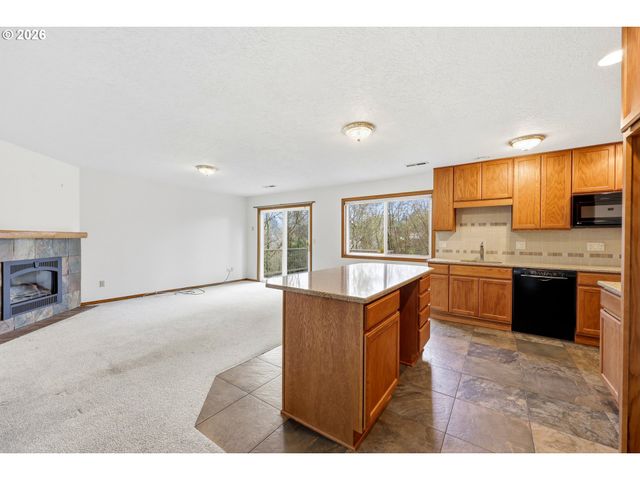 1326 Se LINDEN Ct, Gresham, OR 97080