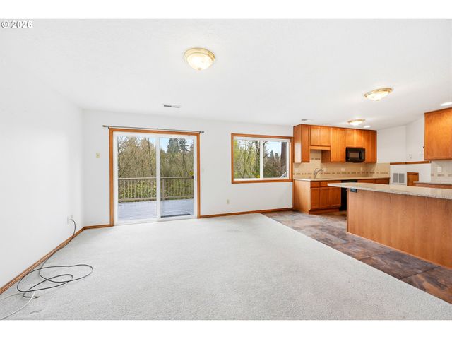 1326 Se LINDEN Ct, Gresham, OR 97080