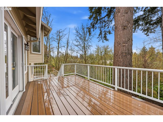 1326 Se LINDEN Ct, Gresham, OR 97080