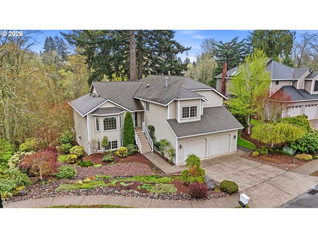 1326 Se LINDEN Ct, Gresham, OR 97080