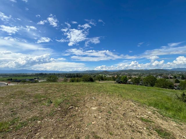 461 Pinnacle Ridge 94, Eagle Point, OR 97524