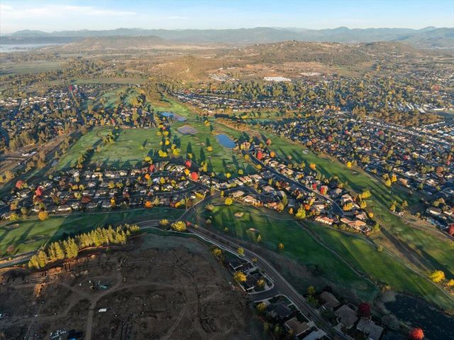 461 Pinnacle Ridge 94, Eagle Point, OR 97524