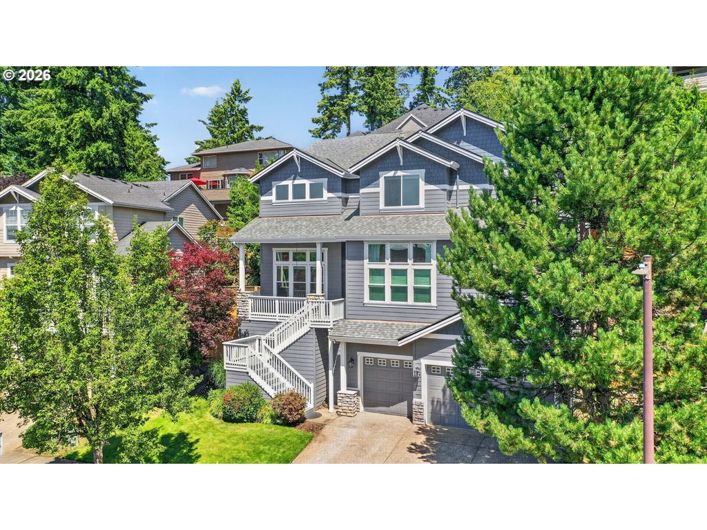 2235 CRESTVIEW Dr, West Linn, OR 97068