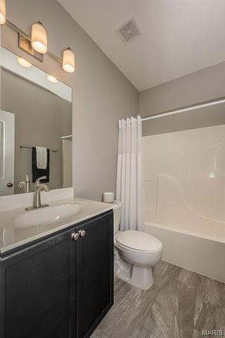 2518 S Larksong Drive, Wildwood, MO 63040
