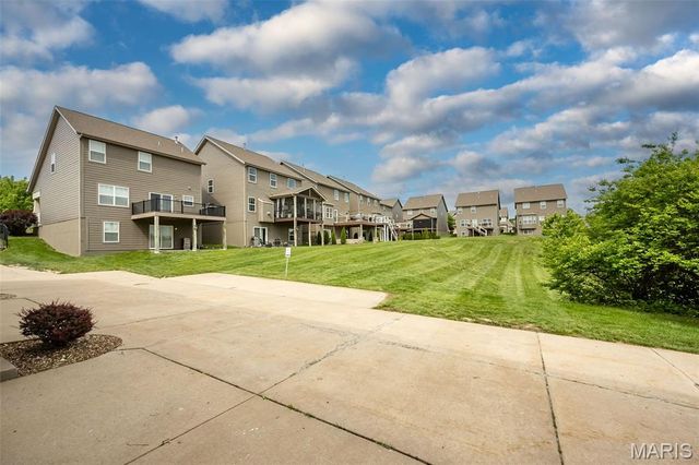 2518 S Larksong Drive, Wildwood, MO 63040