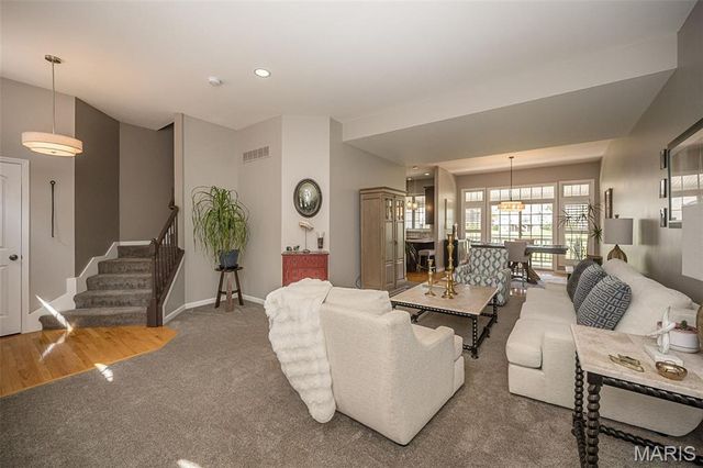 2518 S Larksong Drive, Wildwood, MO 63040