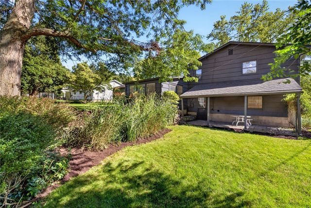 362 Hillview Drive, Irondequoit, NY 14622