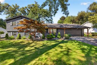 362 Hillview Drive, Irondequoit, NY 14622