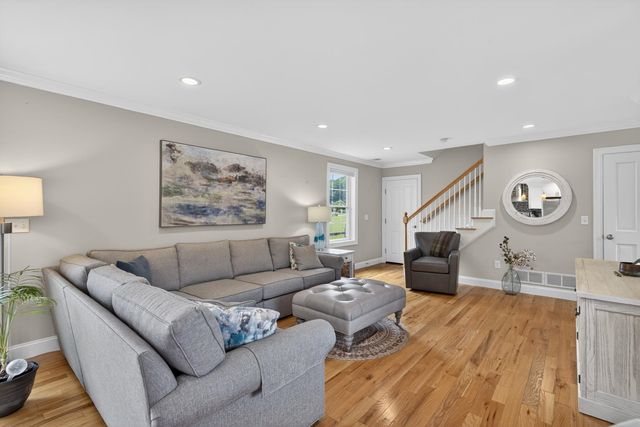 4 Osprey Lane, Newmarket, NH 03857