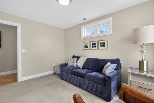 4 Osprey Lane, Newmarket, NH 03857