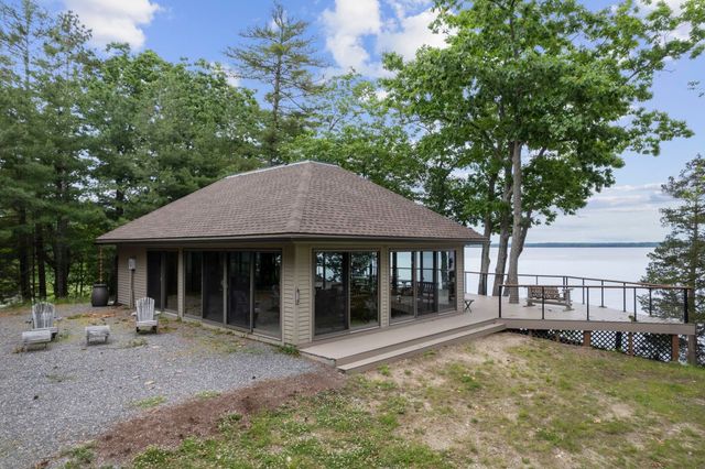 4 Osprey Lane, Newmarket, NH 03857