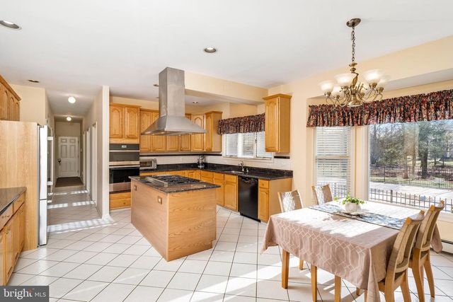 181 BERKLEY AVE, Belle Mead, NJ 08502