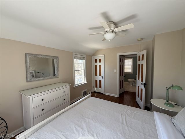 1924 Powell Avenue, Cleveland Heights, OH 44118