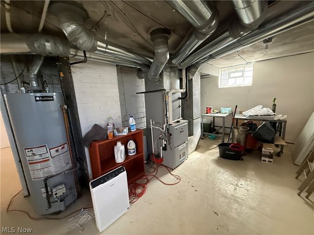 1924 Powell Avenue, Cleveland Heights, OH 44118