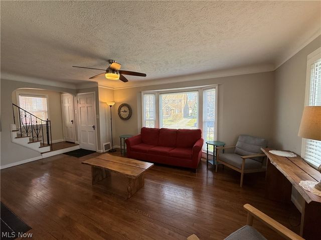 1924 Powell Avenue, Cleveland Heights, OH 44118