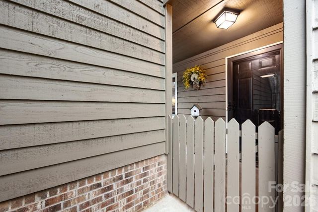 3929 Colony Crossing Drive, Charlotte, NC 28226