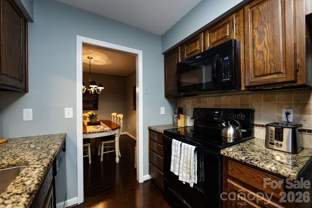 3929 Colony Crossing Drive, Charlotte, NC 28226