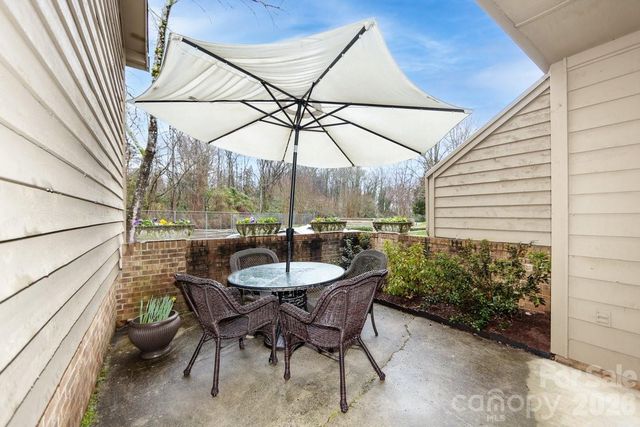 3929 Colony Crossing Drive, Charlotte, NC 28226