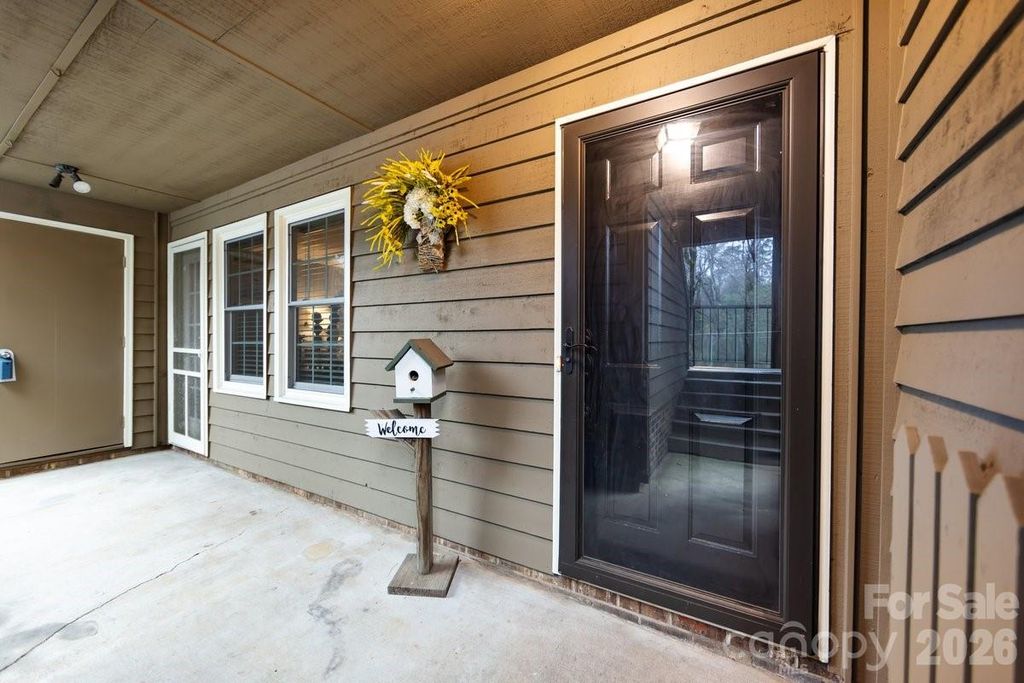 3929 Colony Crossing Drive, Charlotte, NC 28226