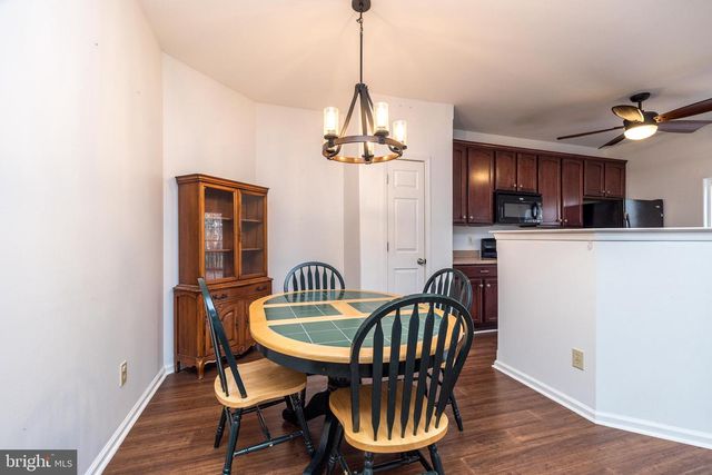 1042 ROSEMONT TER, Pennsburg, PA 18073