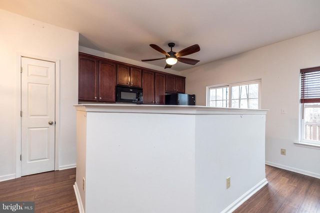 1042 ROSEMONT TER, Pennsburg, PA 18073