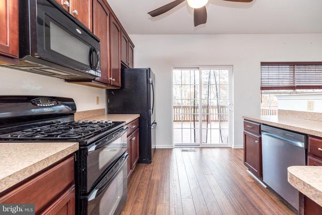 1042 ROSEMONT TER, Pennsburg, PA 18073