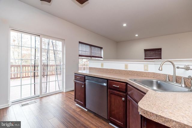 1042 ROSEMONT TER, Pennsburg, PA 18073