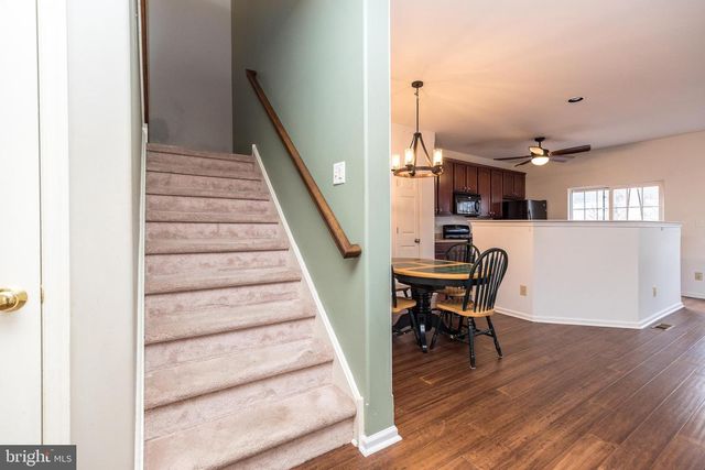 1042 ROSEMONT TER, Pennsburg, PA 18073