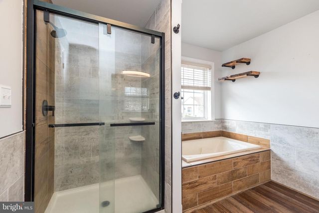 1042 ROSEMONT TER, Pennsburg, PA 18073