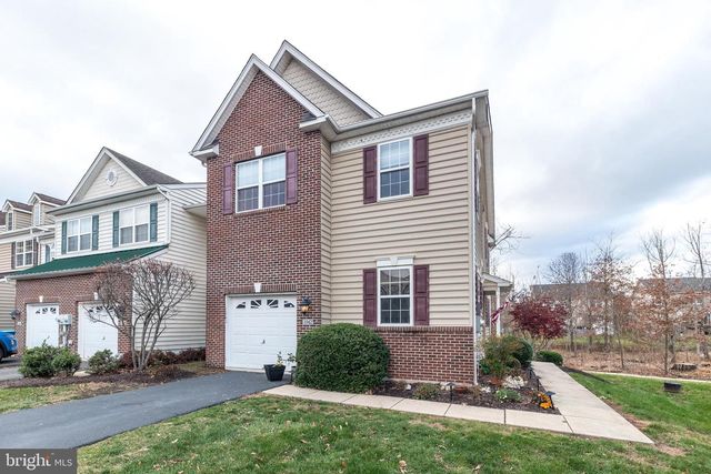 1042 ROSEMONT TER, Pennsburg, PA 18073