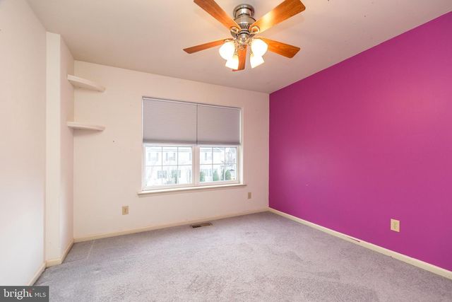 1042 ROSEMONT TER, Pennsburg, PA 18073