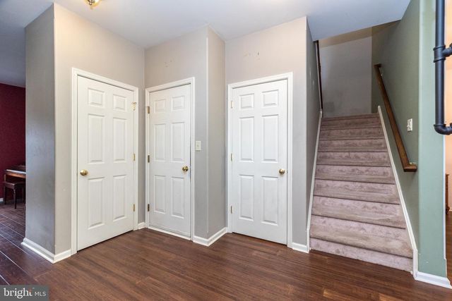 1042 ROSEMONT TER, Pennsburg, PA 18073