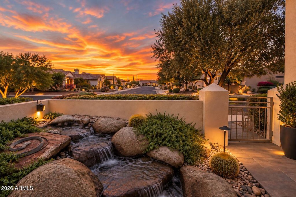 18401 N VILLA BELLA Drive, Surprise, AZ 85374 — photo 4