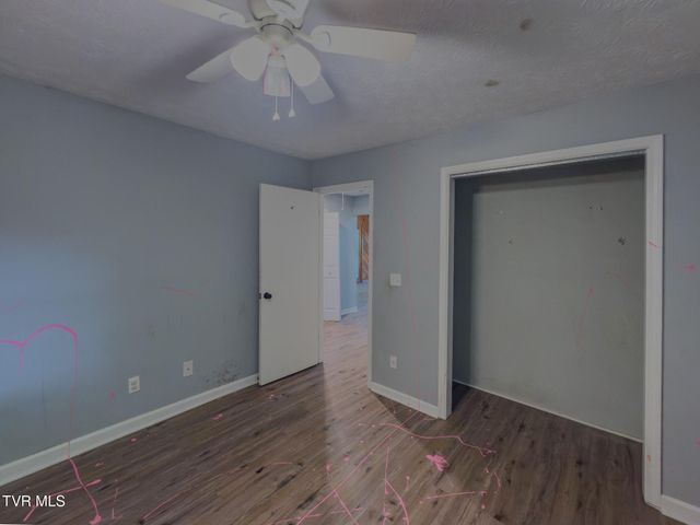 106 Arwood Hill Road, Hampton, TN 37658