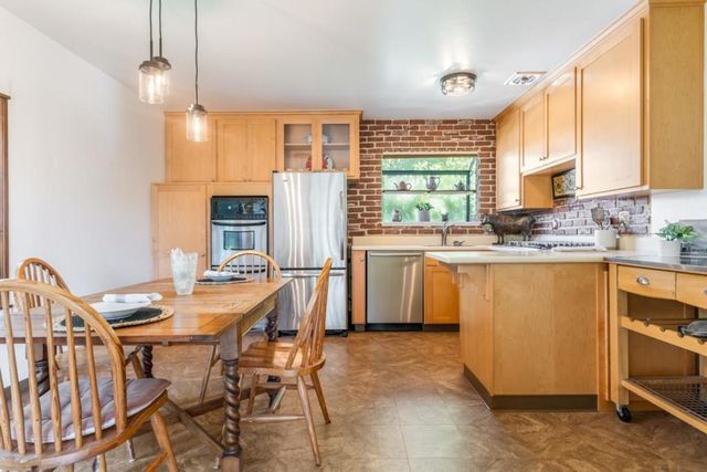 1152 Dulles Court, Pacifica, CA 94044