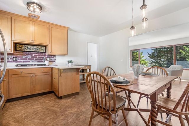 1152 Dulles Court, Pacifica, CA 94044