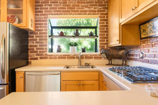 1152 Dulles Court, Pacifica, CA 94044