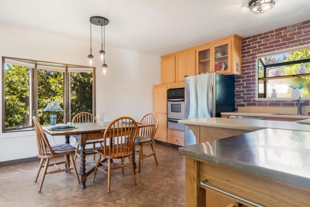 1152 Dulles Court, Pacifica, CA 94044