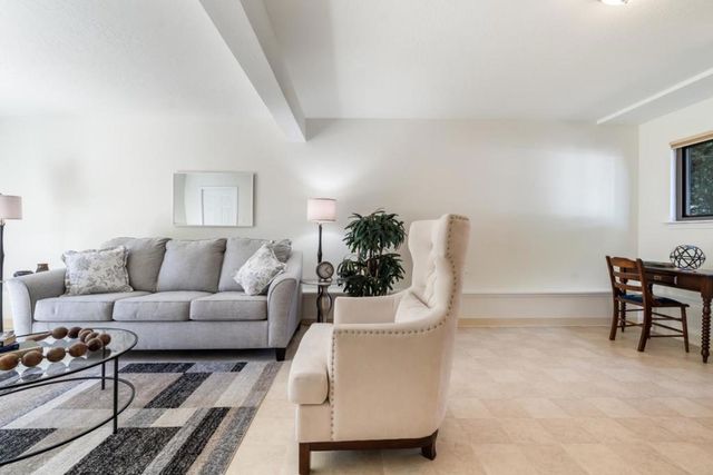 1152 Dulles Court, Pacifica, CA 94044
