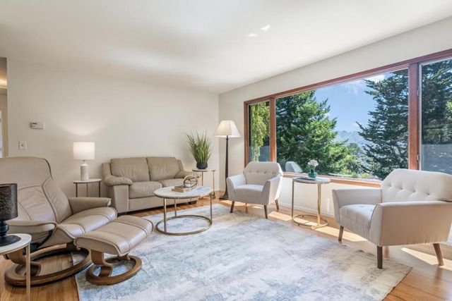 1152 Dulles Court, Pacifica, CA 94044